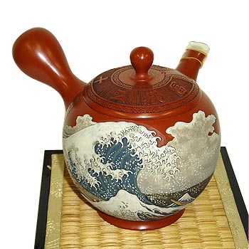 Masters Mr. Setudo Yoshikawa�fs hand crafted products carved and painted by Mr.Kodo